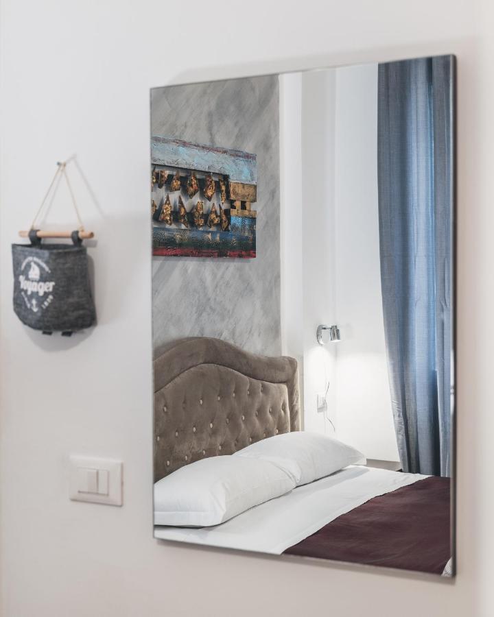 Bulldog Station Apartments With Private Wc, Ac, Tv Mestre Exterior foto